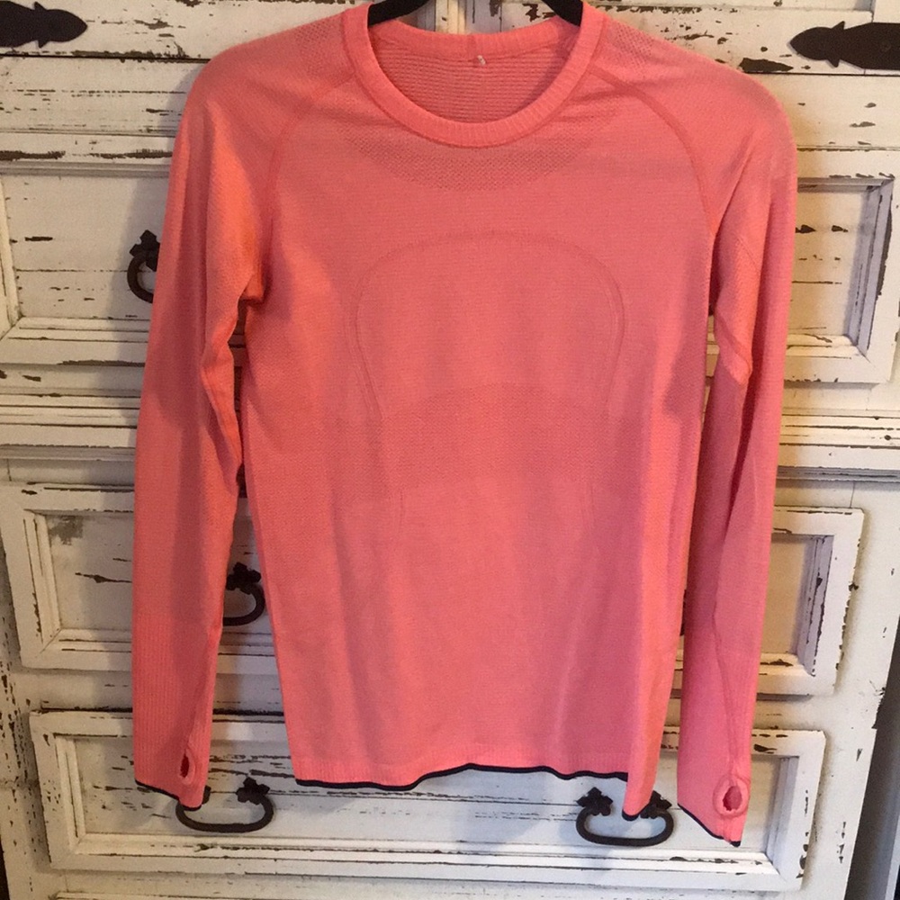 Lululemon long sleeve top
